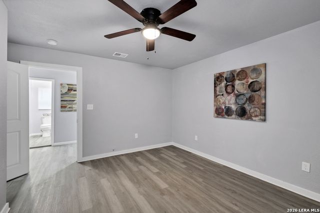 154 W Zavalla, San Antonio, TX 78204