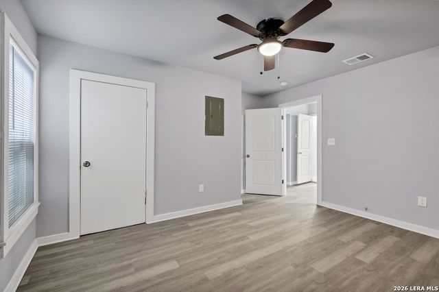 154 W Zavalla, San Antonio, TX 78204