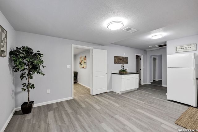 154 W Zavalla, San Antonio, TX 78204