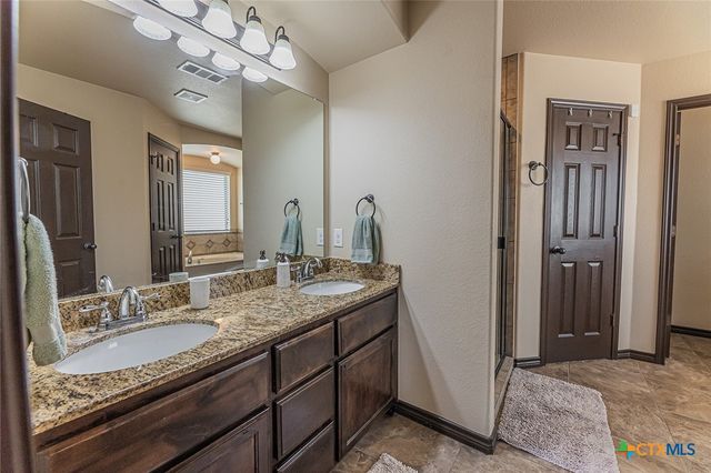 9710 Taylor Renee Drive, Killeen, TX 76542