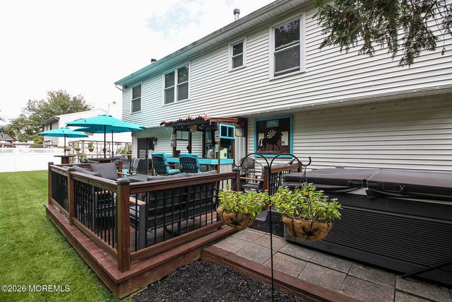 93 Starlight Road, Howell, NJ 07731