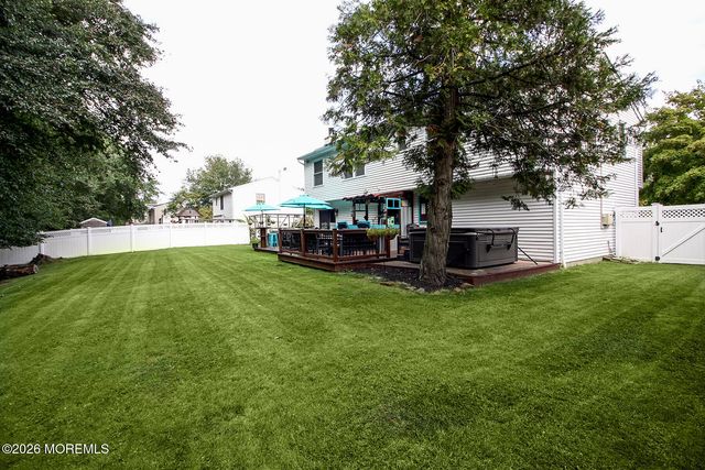93 Starlight Road, Howell, NJ 07731