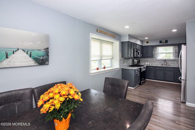 93 Starlight Road, Howell, NJ 07731