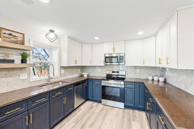 231 Coronado Road, Bonner Springs, KS 66012