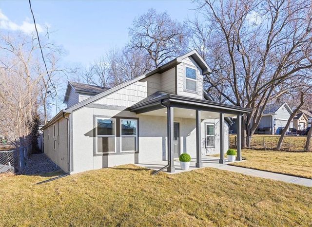 231 Coronado Road, Bonner Springs, KS 66012