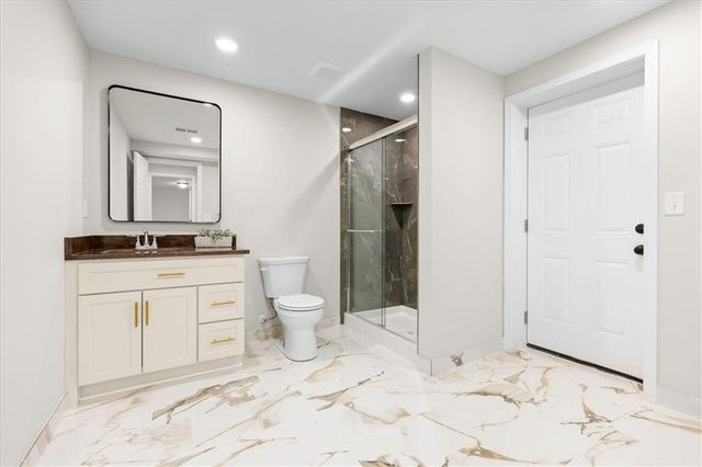 231 Coronado Road, Bonner Springs, KS 66012