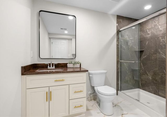 231 Coronado Road, Bonner Springs, KS 66012