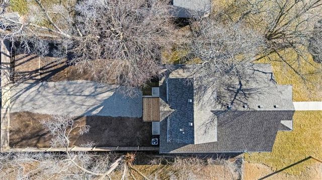 231 Coronado Road, Bonner Springs, KS 66012