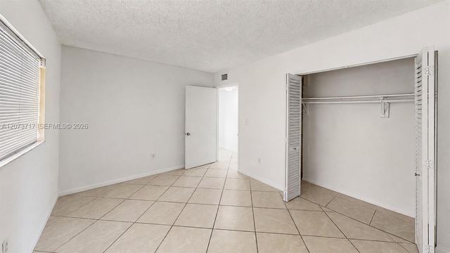 8420 SW 133rd Ave Road 424, Miami, FL 33183