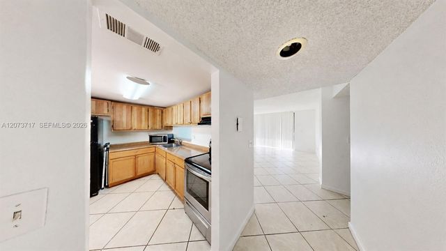8420 SW 133rd Ave Road 424, Miami, FL 33183