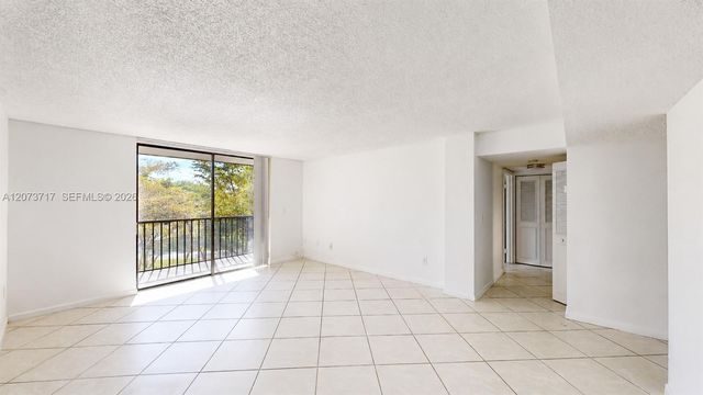 8420 SW 133rd Ave Road 424, Miami, FL 33183