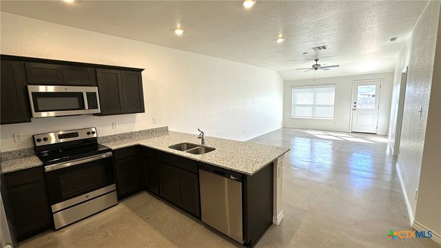 1209 Lehmann Drive B, Copperas Cove, TX 76522