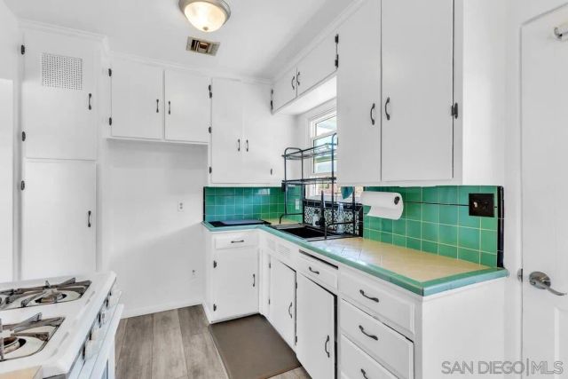 7595 Roosevelt Ave., Lemon Grove, CA 91945
