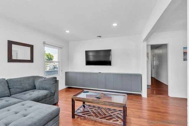 7595 Roosevelt Ave., Lemon Grove, CA 91945