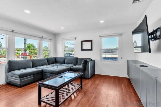 7595 Roosevelt Ave., Lemon Grove, CA 91945