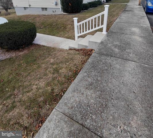 112 GRANT ST, Petersburg, WV 26847