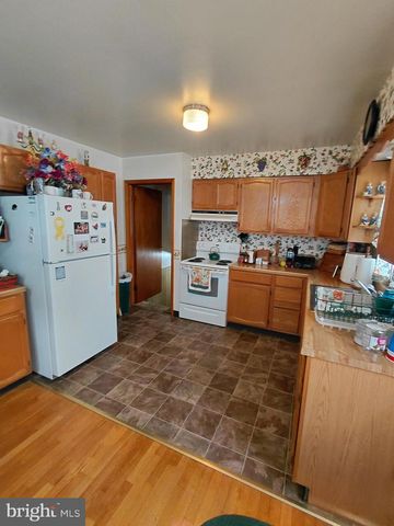 112 GRANT ST, Petersburg, WV 26847