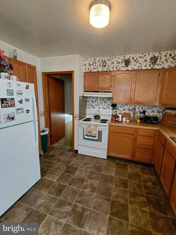 112 GRANT ST, Petersburg, WV 26847