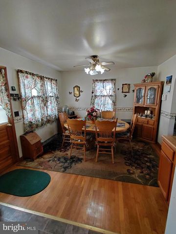 112 GRANT ST, Petersburg, WV 26847