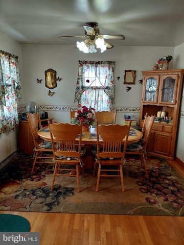 112 GRANT ST, Petersburg, WV 26847