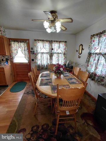 112 GRANT ST, Petersburg, WV 26847