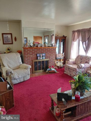 112 GRANT ST, Petersburg, WV 26847