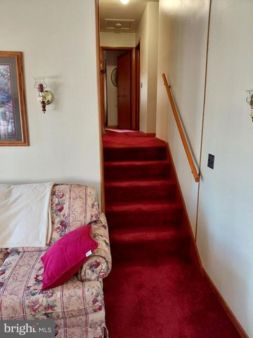 112 GRANT ST, Petersburg, WV 26847