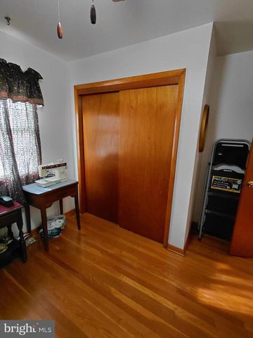 112 GRANT ST, Petersburg, WV 26847