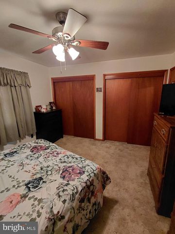 112 GRANT ST, Petersburg, WV 26847