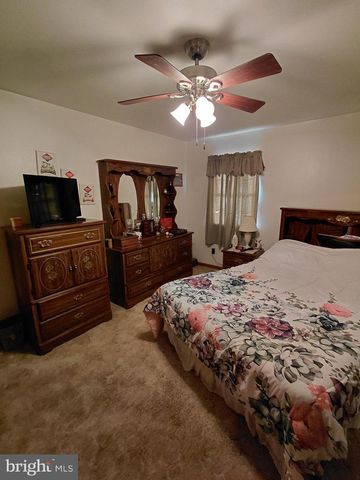 112 GRANT ST, Petersburg, WV 26847