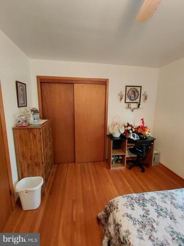 112 GRANT ST, Petersburg, WV 26847