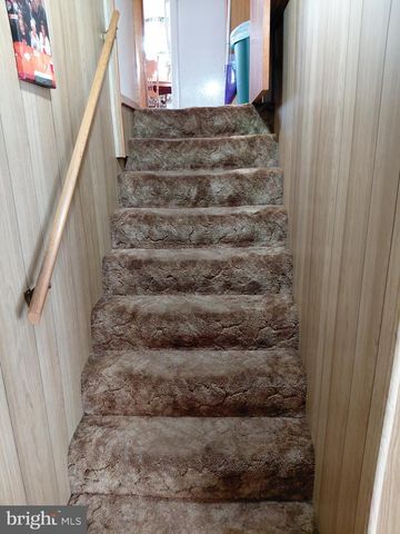 112 GRANT ST, Petersburg, WV 26847