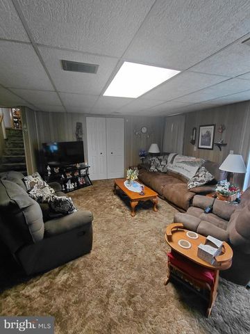 112 GRANT ST, Petersburg, WV 26847