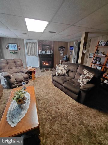 112 GRANT ST, Petersburg, WV 26847