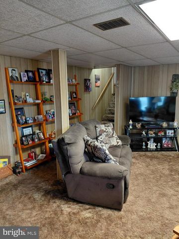 112 GRANT ST, Petersburg, WV 26847