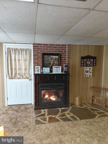 112 GRANT ST, Petersburg, WV 26847