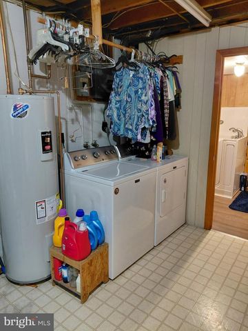 112 GRANT ST, Petersburg, WV 26847