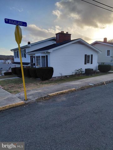 112 GRANT ST, Petersburg, WV 26847