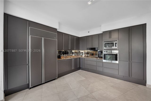 1000 S Pointe Dr 604, Miami Beach, FL 33139