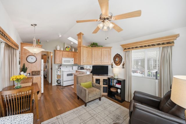 116 E MESQUITE Drive, Florence, AZ 85132