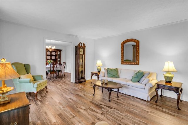 639 Sulphur Springs Road, Greenville, SC 29617