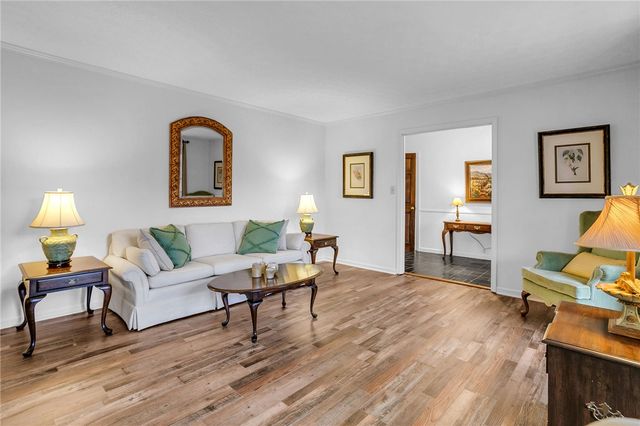 639 Sulphur Springs Road, Greenville, SC 29617