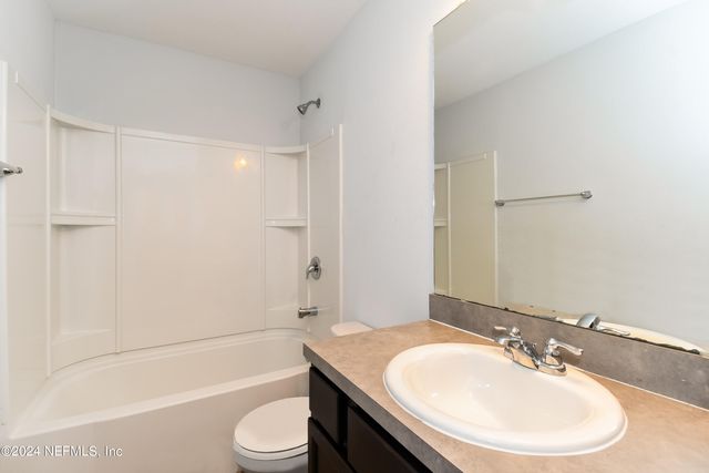 556 EISEMAN Way, Jacksonville, FL 32216