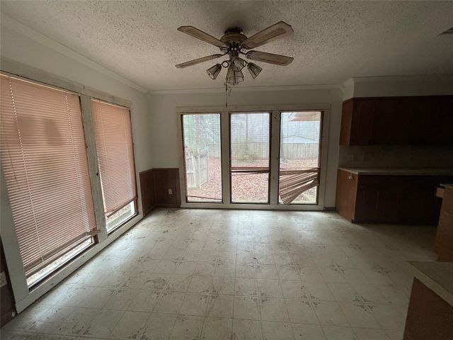 8696 Highway 169, Mooringsport, LA 71060