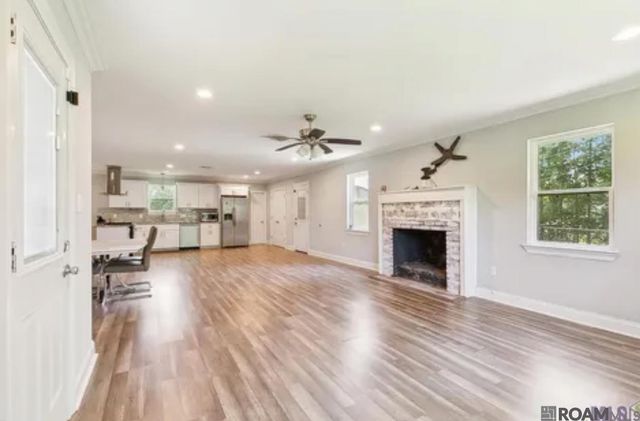 7425 Comite Dr, Baker, LA 70714