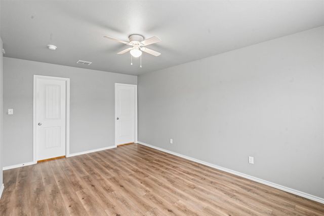 136 Abbey Park Court, Granbury, TX 76049