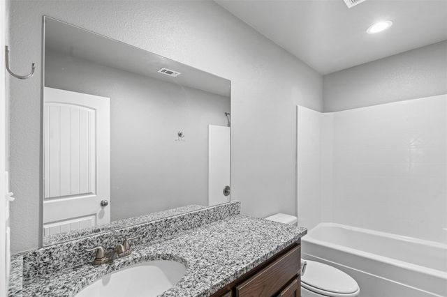 136 Abbey Park Court, Granbury, TX 76049