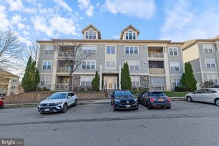 8901 STONE CREEK PL #T-3, Pikesville, MD 21208