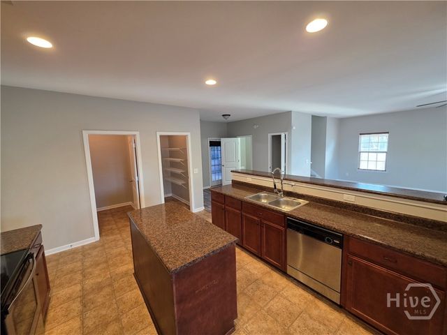 608 Mustang Lane NE, Ludowici, GA 31316