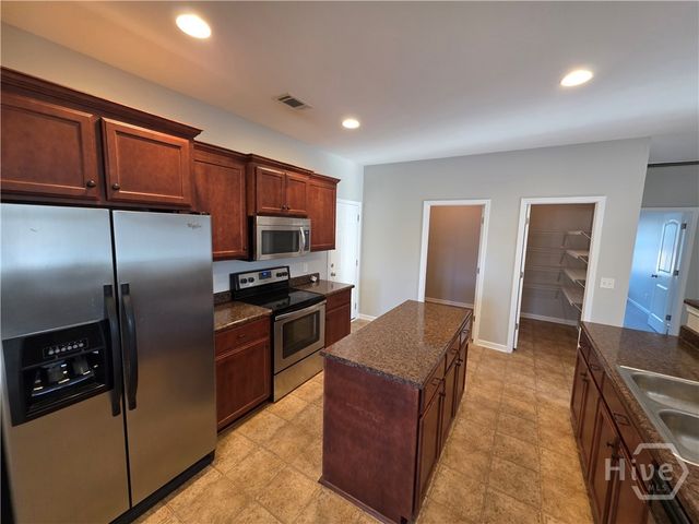 608 Mustang Lane NE, Ludowici, GA 31316